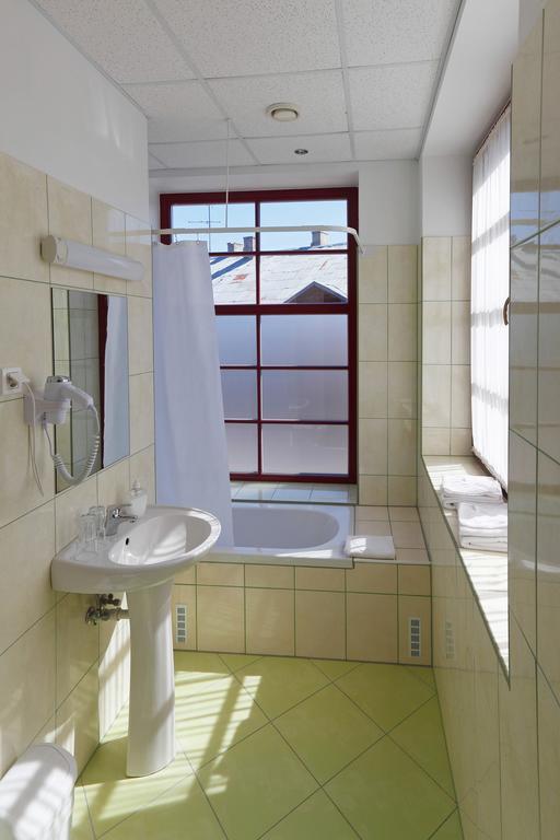 Hotel Paernu Jahtklubi Kuelalistemaja Zewnętrze zdjęcie